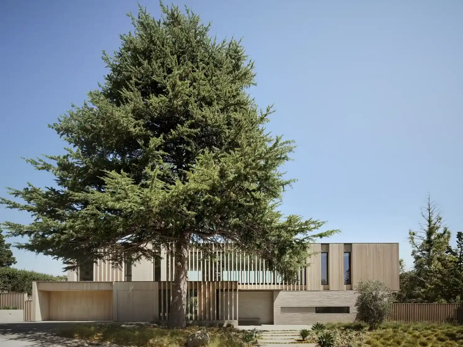 Ro_Rockett_Design_Global_Design_News_Hillsborough_31809-1 Modern Luxury Aspen Cover