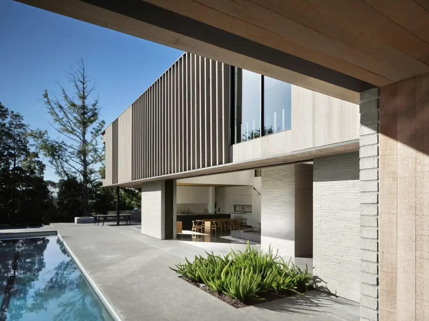 Ro_Rockett_Design_Global_Design_News_Hillsborough_31809-5 Modern Luxury Aspen Cover