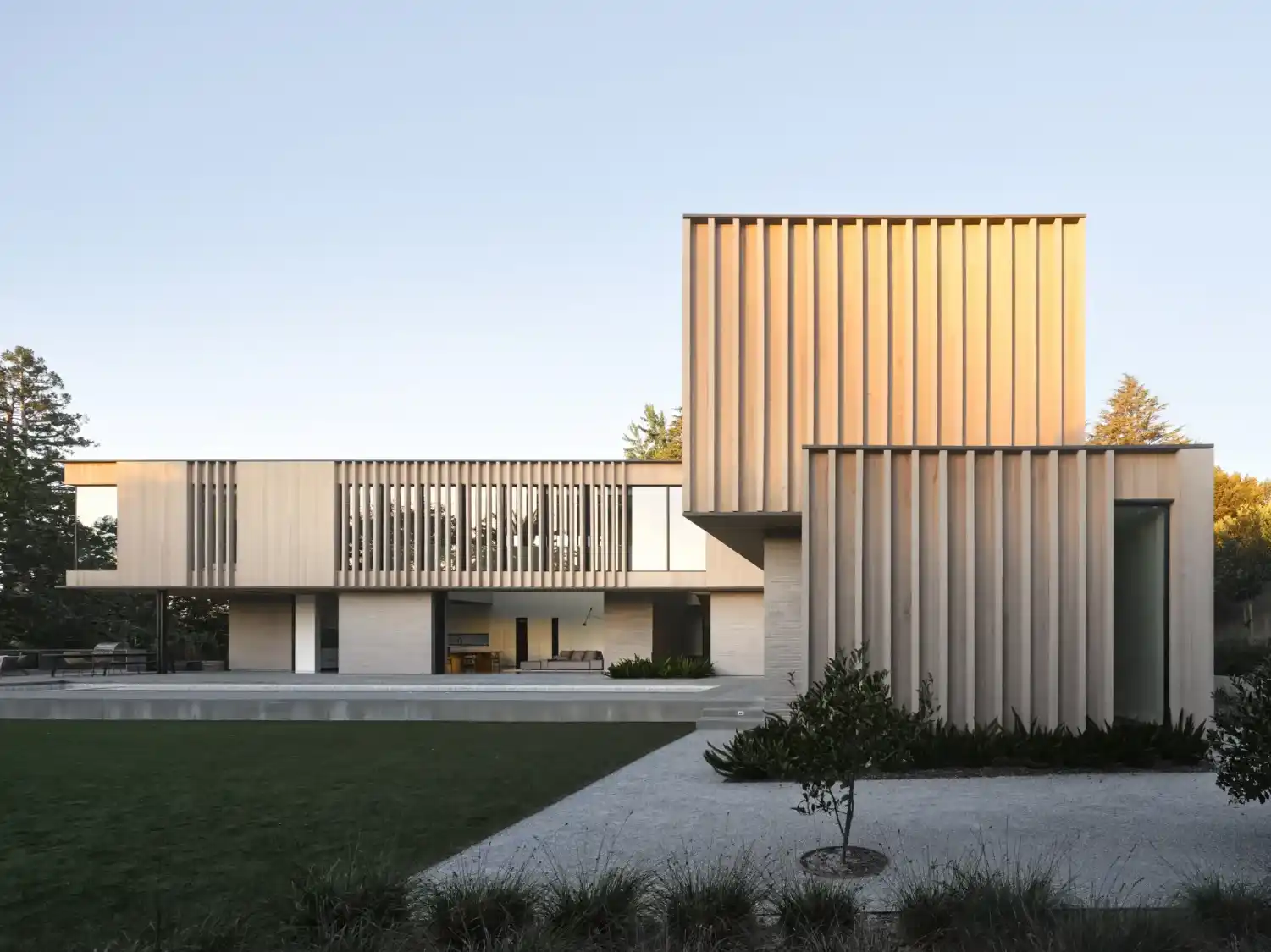 Ro_Rockett_Design_Global_Design_News_Hillsborough_31809-6-1536x1152